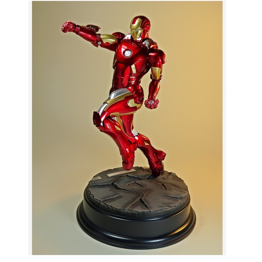 MARVEL Deagon Iron Man 3 Mark VII figure/statue